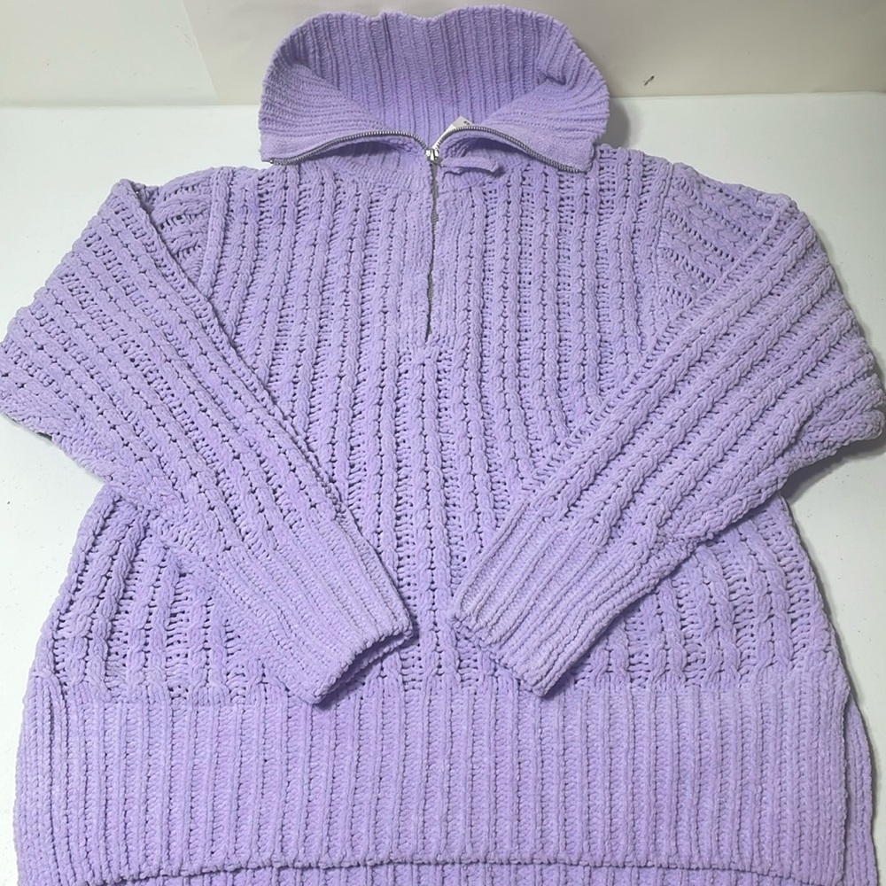 NWT American eagle womens turtle neck long sleeve sweater. XS measurements